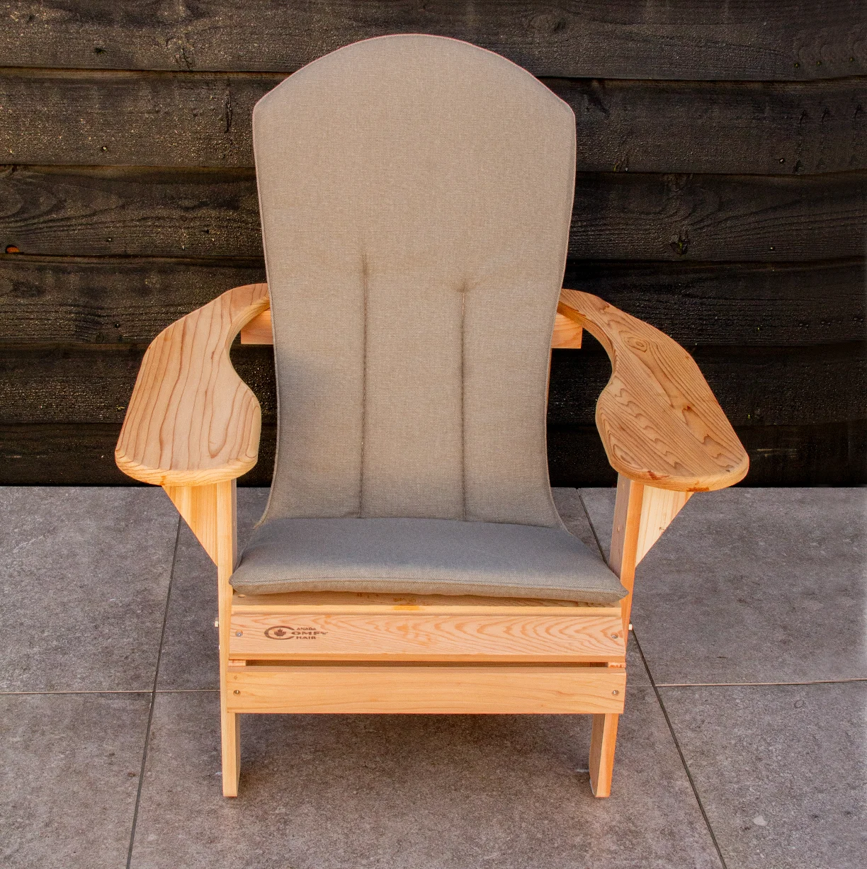 Adirondack stoelkussen in de kleur Taupe met unieke pasvorm voor Comfy Chair stoelen